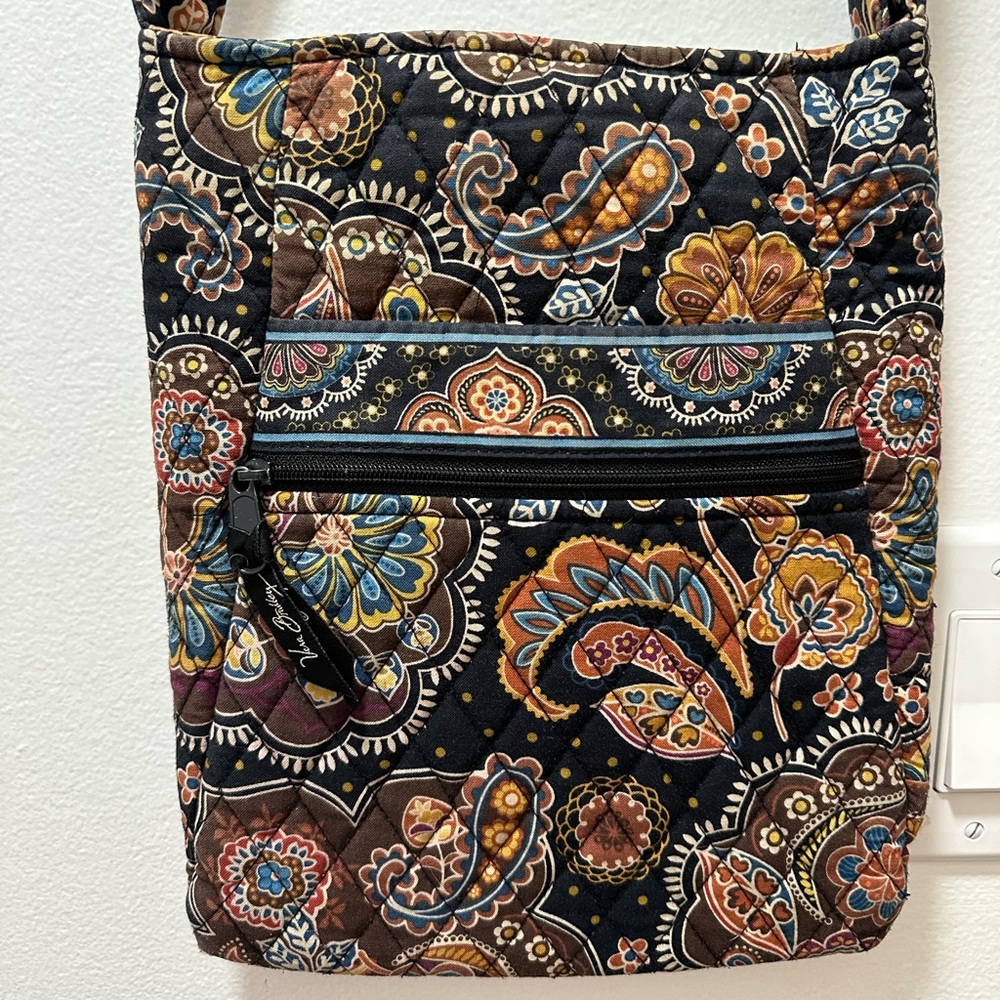 Vera Bradley Kensington Crossbody - Picture 3 of 10